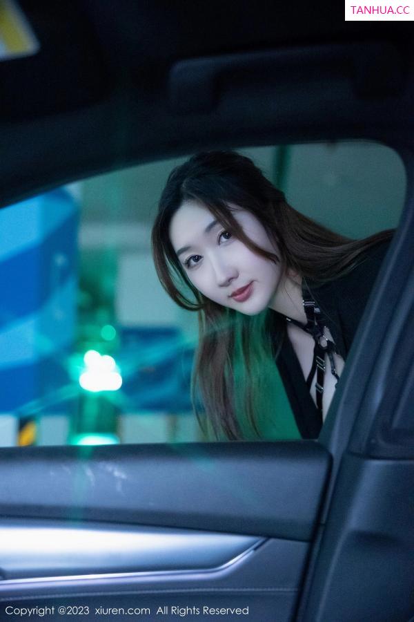 江真真  [XiuRen]高清写真图 2023.04.27 No.6650 江真真 黑丝美臀第9张图片